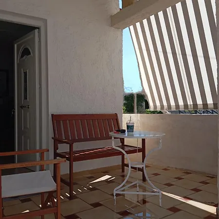 Navigo House * Vrahati